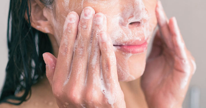 What is Double Cleansing? Its Top 5 Benefits and How to Do it